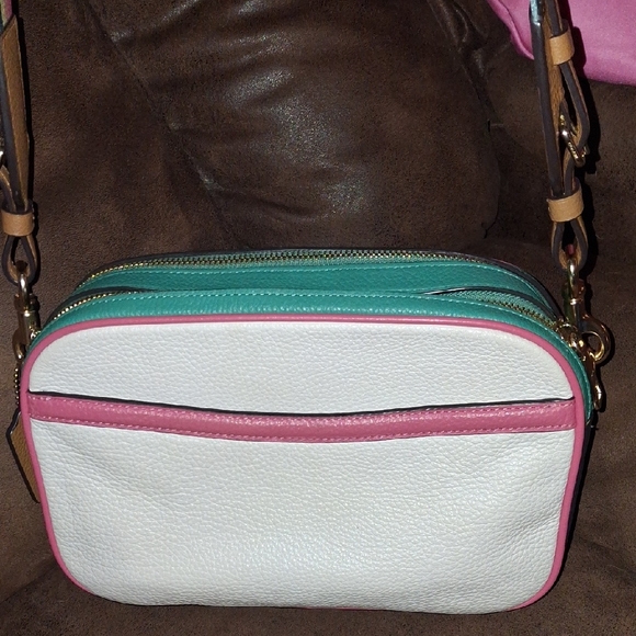 Coach White and Green Bag Pebbled Leather with Embossed Logo - Picture 4 of 11